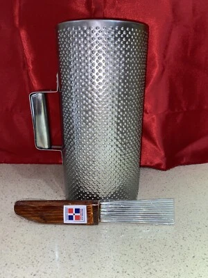 Dago Guira Típica 20x13 con Gancho Típico en Madera