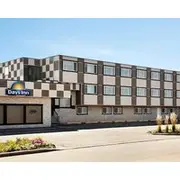 Days Inn by Wyndham Sylvan Lake