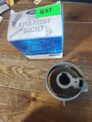 E2TZ-7228-F 1980-91 Ford F-Series Tilt Shift Collar Socket NOS OEM