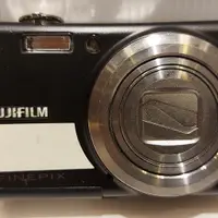在飛比找蝦皮購物優惠-螢幕有貼膜 富士 Fujifilm FinePix F100