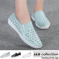 在飛比找momo購物網優惠-【J&H collection】真皮鏤空透氣縫線小白鞋(現+
