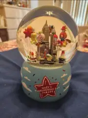 Macys 2022 Thanksgiving Day Parade Snow Globe Holidays Snowglobe Tiptoe Snoopy