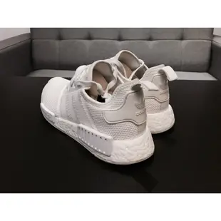 ADIDAS NMD 全白 R1 初代全白 us8 極新低價釋出 黑紅 黑粉 白藍 黑藍 PK 參考 僅落地一次