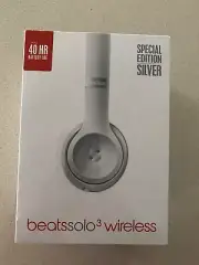 New Beats by Dre Solo3 Wireless Over the Ear Headphones Special Edition Silver