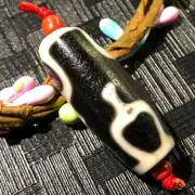 Magic Power Tibetan Old Agate 4Precious Bottle Totem dZi Bead 14*34mmN012