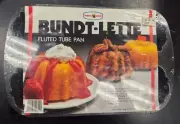 Vintage Nordic Ware Cast Aluminum Bundt-lette Fluted Tube Pan Classic Black NEW