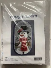 Mary Maxium Plastic Canvas Let It Snow Wall Hanging Kit New in Package 25611