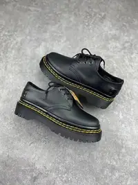 在飛比找Yahoo!奇摩拍賣優惠-馬丁大夫馬汀博士Dr. Martens 1461 Quad 