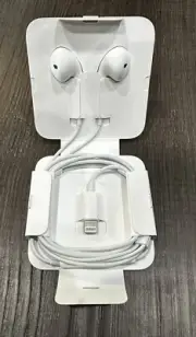 NEW Apple Earpods iPhone 14 13 12 X XR Lightning Cable OEM Headphones Wired