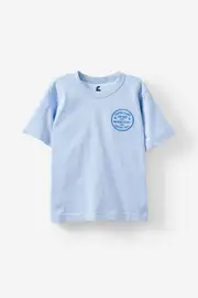 [Cotton On Kids] Cotton On Kids - Jonny Short Sleeve Graphic Print Tee - Dawn blue/outdoors under the moonlight 5 DAWN BLUE/OUTDOORS UNDER THE MOONLIGHT