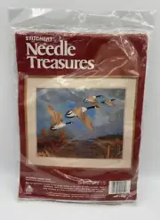 Crewel Embroidery Kit Stitchers Needle Treasures 00579 Wilderness Canada Geese
