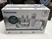 Panasonic KX-TG833 SK1 Link2Cell Cordless Phone - 3 Handsets / Answering Machine