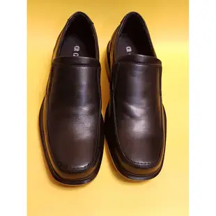 #全新CR CERINI 男士黑色皮鞋/42號/經典基本款牛皮樂福鞋/快速出貨/紳士價3900
