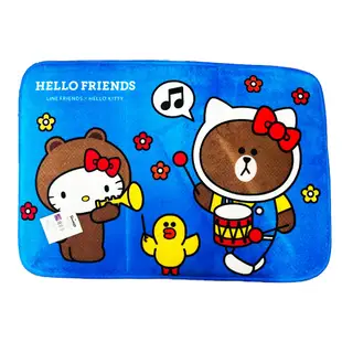 三麗鷗 HELLO KITTY x LINE FRIENDS熊大 絨毛地墊 腳踏墊 卡通地墊 【5ip8】WC0035