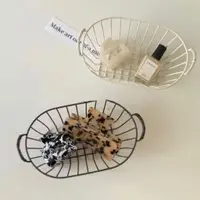 在飛比找蝦皮購物優惠-【新品上新】ins米色鐵絲小籃子桌麵擺件裝飾鐵綫編織收納籃網