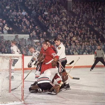 Hockey NHL Playoffs Detroit Red Wings Gary Bergman in action vs Ch- Old Photo