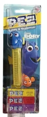 PEZ Disney Finding Dory Dispenser Dory Character on Blister Card with Candy