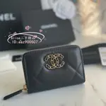 精品二手 CHANEL 香奈兒 AP0949 19 系列 黑色 小羊皮 ㄇ字 拉鍊 卡包 零錢包