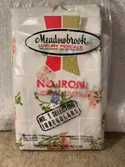 New Vintage Meadowbrook Luxury Percale Floral Pillowcases No Iron New 42x36