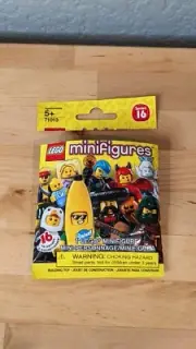 LEGO 71013 Minifigure Series 16 - Female Boxer - US SELLER
