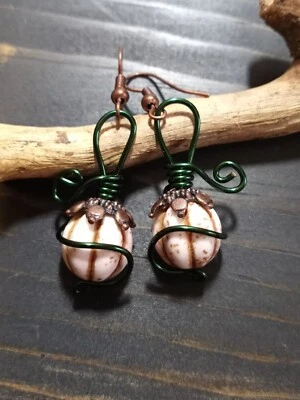 UNIQUE AUTUMN WHITE HOWLITE PUMPKIN BEAD/ANTIQUE COPPER/GREEN WIRE EARRINGS