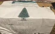 Xmas Tree 5’ Pine With Legs