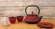 Japanese 24 FL Oz Dark Red Vintage Cast Iron Teapot set with Infuser Trivet