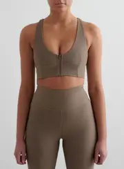[aim'n] Nougat Ribbed Performance Zipped Bra