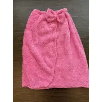 在飛比找蝦皮購物優惠-全新粉紅色蝴蝶結浴袍