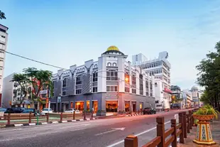 寶石飯店Jewels Hotel