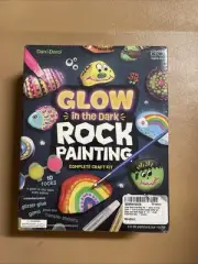 Kids Rock Painting Kit Glow In The Dark Arts & Crafts Gift NEW SEALED