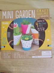 IMAGINE BY BENDON.MINI GARDEN.29 ITEMS INCLUDED.BRAND NEW.