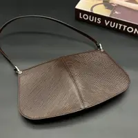 在飛比找蝦皮商城精選優惠-【哈極品】二手美品 《Louis Vuitton LV 摩卡