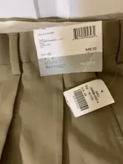 New Louis Raphael Mens Sz 42 Tailored Shorts Classic Pleated beige khaki
