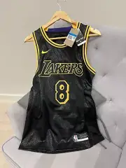 Nike Kobe Bryant Size Medium 8/24 Mamba Lakers Jersey Nba