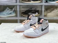 在飛比找Yahoo!奇摩拍賣優惠-Nike Air Jordan 1 Mid AJ1 復古 中