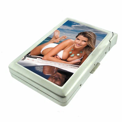 Beach Pin Up Girls D2 Cigarette Case with Built in Lighter Metal Wallet