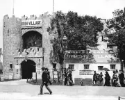 1893 WORLD'S FAIR IRISH VILLAGE DONEGAL CASTLE 8x10 GLOSSY PHOTO PRINT