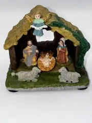 St. Nicholas Square Nativity Small Christmas Seasonal New In Box