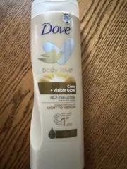 Dove Nourishing Lotion Body Care Visible Glow Self-tan Lotion - Light To Medium
