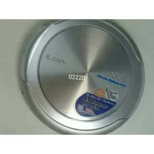 SONY CD隨身聽，CD播放器，隨身聽，播放器~SONY  CD隨身聽~鋁合金外殼電池室瑕疵只能外接行動電源或插電使用