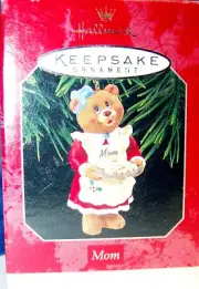1998 Hallmark Keepsake MOM Bear with Cookies Christmas Ornament - NMIB
