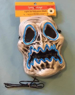 NWT! Spooky Village Adult Halloween Fright Night Light-Up Mask Wailing Wraith