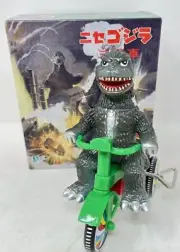 2024 M1 GODZILLA IMPOSTER 1974 TRICYCLE Mechagodzilla Kaiju Sofubi Vinyl
