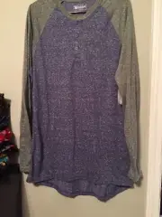 LulaRoe Heather Blue With Heather Green Sleeves Mark Henley Size M (NWT)