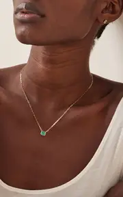 [ILA] Tracer 14K Yellow Gold Emerald Necklace