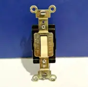 LEVITON Ivory Quiet 3-Way COMMERCIAL GRADE 15A Toggle Switch NEW 5503-I