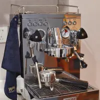 在飛比找Yahoo!奇摩拍賣優惠-現貨熱銷-WPM惠家咖啡機KD310家用小型意式半自動現磨咖