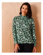 [Regatta] Recycled Polyester Blend Long Sleeve Soft Touch Tee With Side Splits In Greens Leaf Print On Green Marle