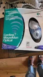 Logitech LX7 Cordless Wireless 5 Button Optical Mouse New in the Box
